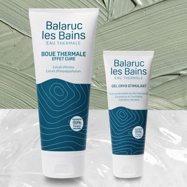 Photo du tube de boue thermale effet cure 200ml à côté du tube de gel cryo stimulant 75ml sur fond d'argile et de gel d'eau thermale. Eau thermale associée à l'argile, l'arnica et l'harpagophytum pour la boue thermale. Eau thermale associée au camphre, menthol, huiles essentielles de menthe poivrée, eucalyptus et gaulthérie pour le gel cryo stimulant. Aide à soulager les douleurs du quotidien ou à retrouver les bienfaits de la cure à la maison.